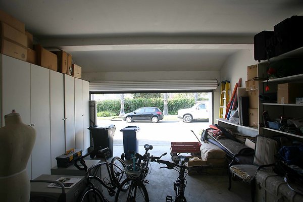 794A Garage2