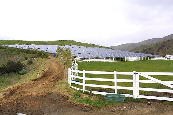 Solar Panels &amp; Corral 0175 68 1