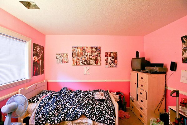 Girls Bedroom3