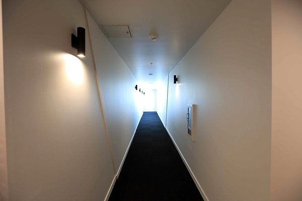 7th Floor Hallway 0213