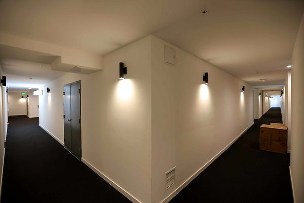 2nd Floor Hallway 0076
