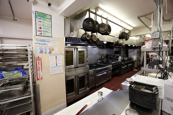 505A Kitchen 0111
