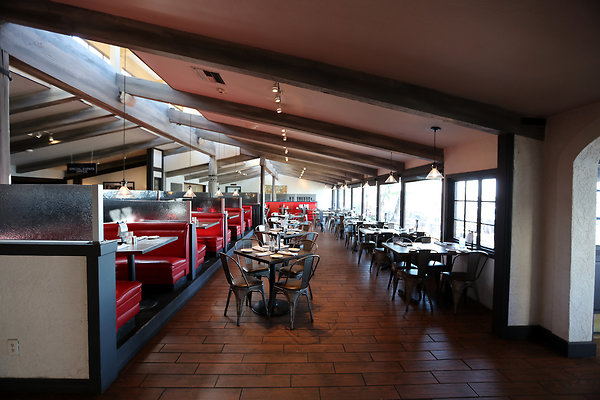 505A Waterfront Restaurant