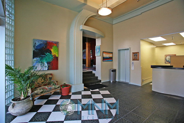 Front Lobby 0137 1
