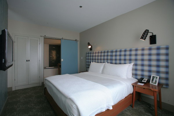Room 429 King Suite 0012 1