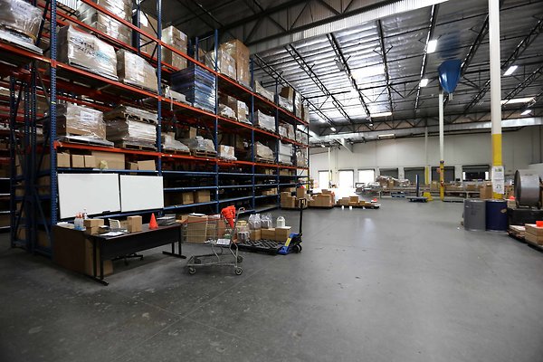 Warehouse Shipping 0055