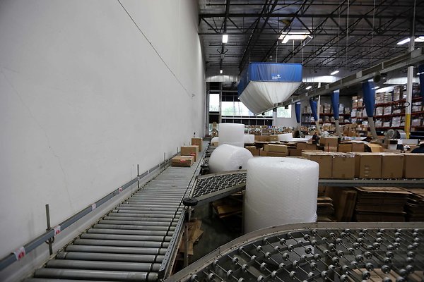 Warehouse Shipping 0060