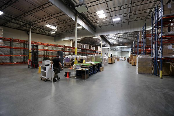 Warehouse Mass Merchandising Area 0083