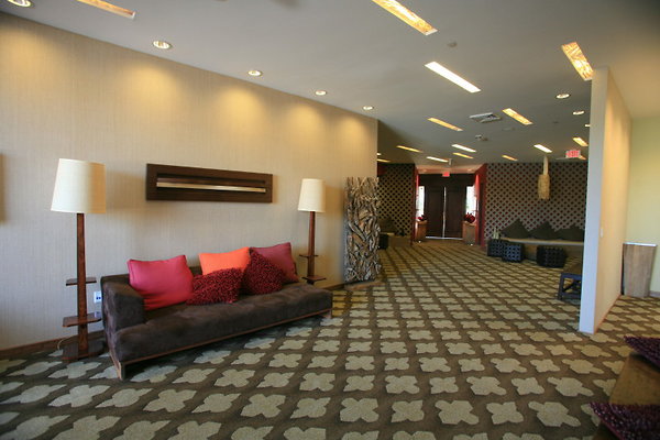 Hallway to Meeting Rooms 0209 1