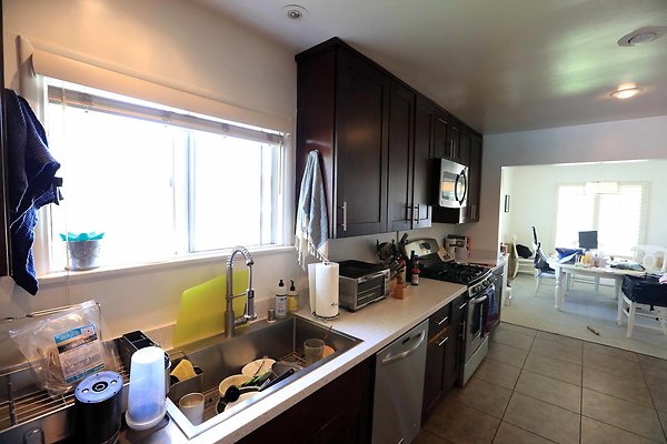 859A Kitchen 0020