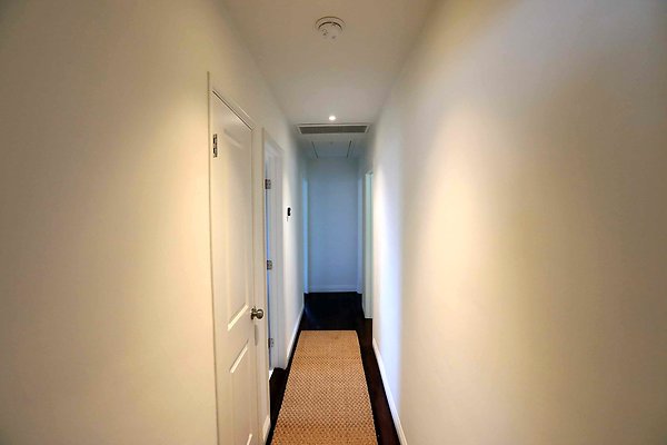 859A Bedroom Hallway 0045