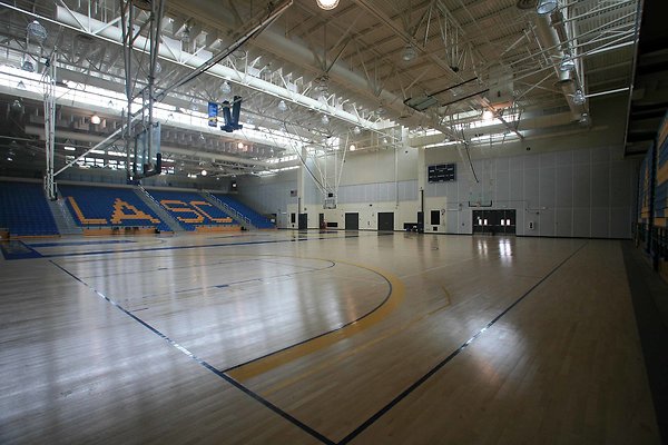 10 Basketball Court 0442