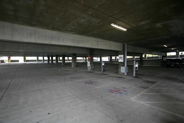 Parking Structure8 0478