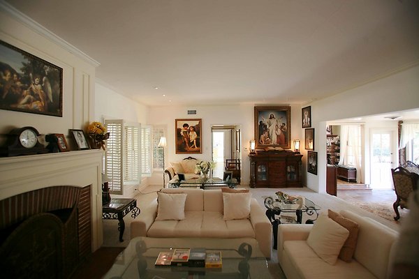Living Room 0222