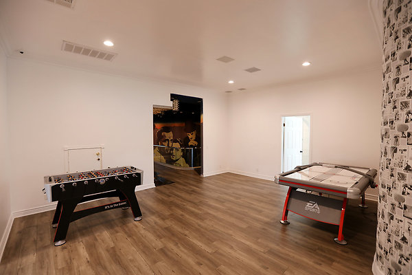 876A Game Room 0128