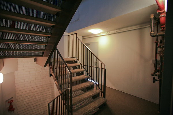 5th Floor Stairwell1 0029 1 1