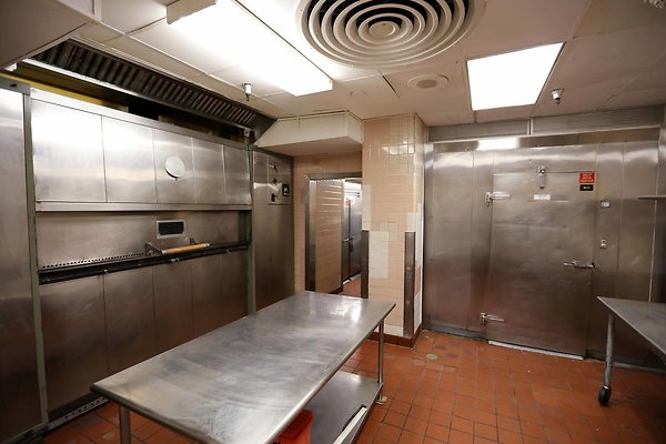 455A Restaurant Kitchen 0175