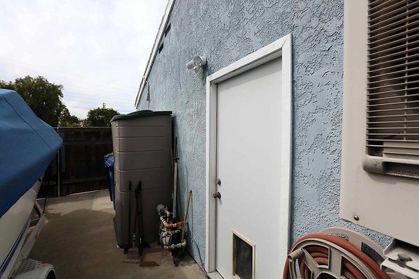 Garage Side Door 0087