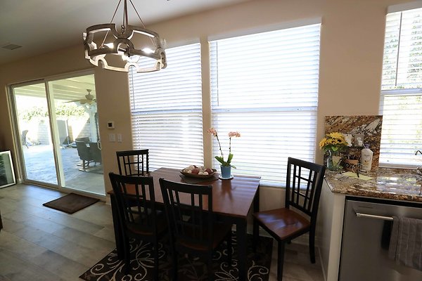 758A Breakfast Nook 0041