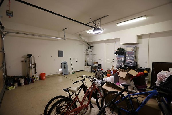 926A Garage 0102