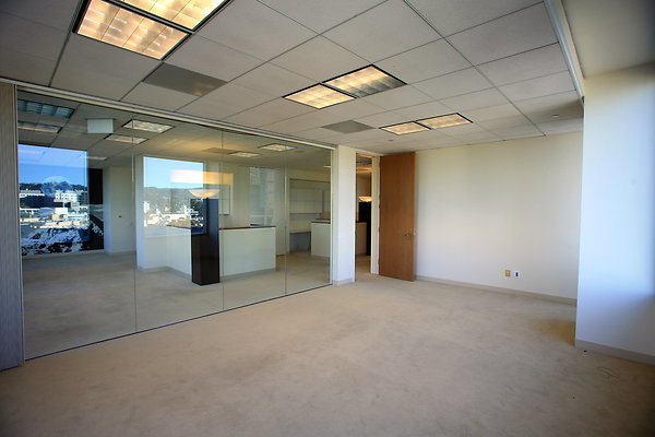 Suite 805 Conference Room 0137