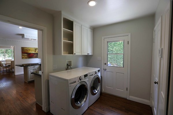 Laundry Room 0107