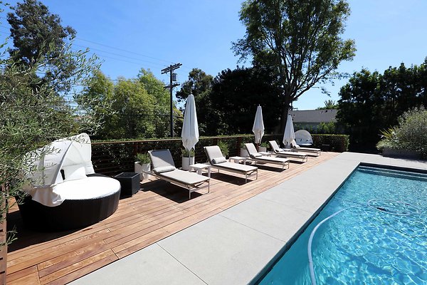 Pool Deck 0032