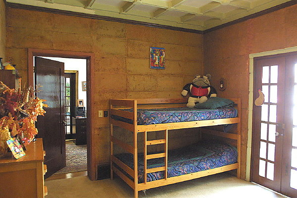 Bedroom2 4 1