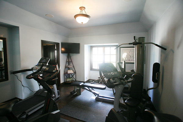 619A Gym 0086 1