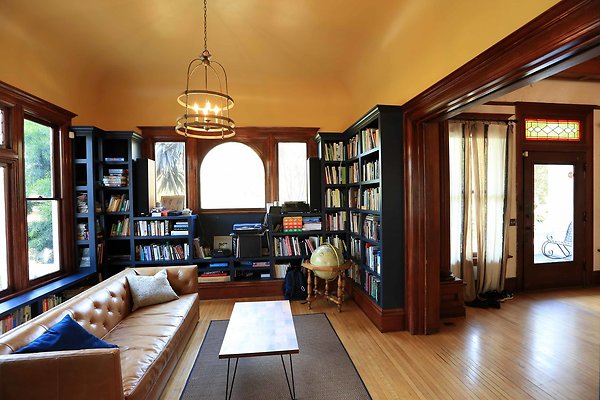 478A Family Room &amp; Library 0009