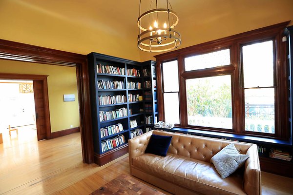 478A Family Room &amp; Library 0006