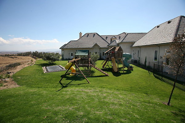LS Play Area 0186 25 1