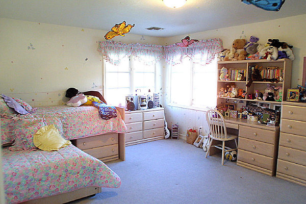 Girls Bedroom 317-1771