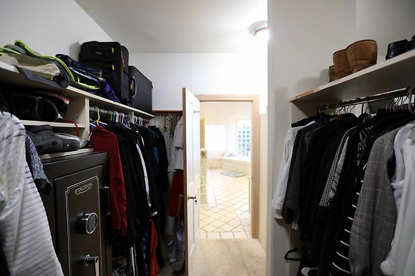 Master Closet 0113