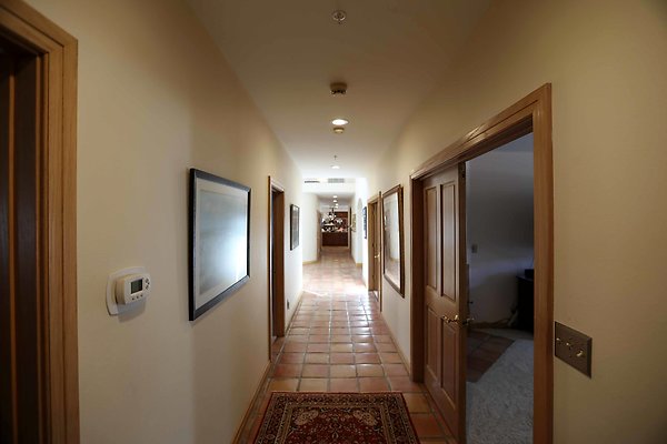 Bedroom Hallway 0093