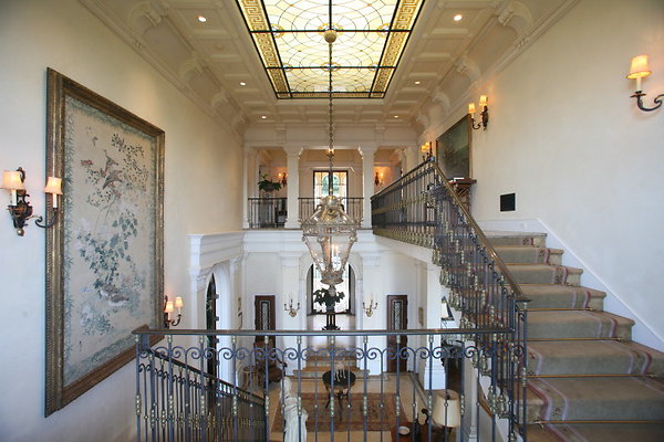 Center Gallery Staircase 0283 1