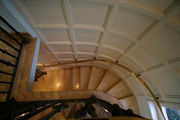Rear Staircase 0155
