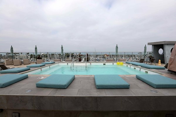 367A Hotel Pool