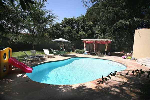 Pool 0045 25 1