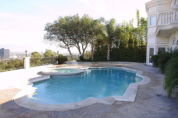 Pool &amp; Patio 2501 38 1