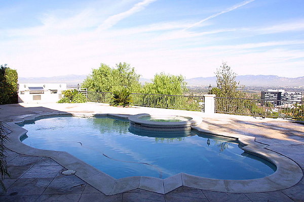 Pool &amp; Patio 2503 39 1