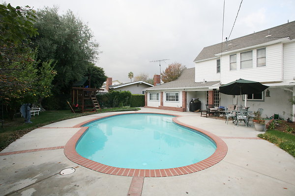 582A Pool2