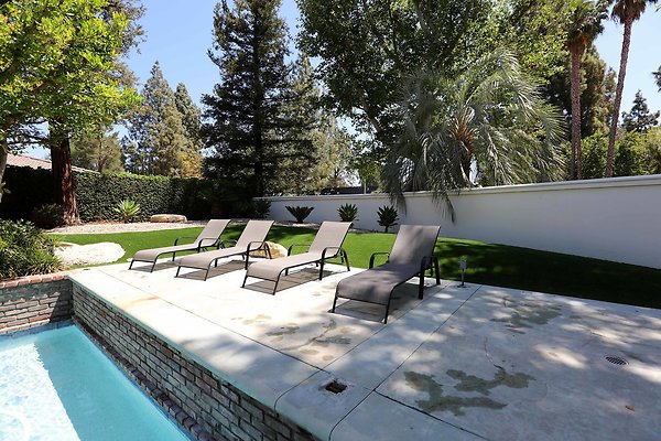 273A Pool Patio 0021