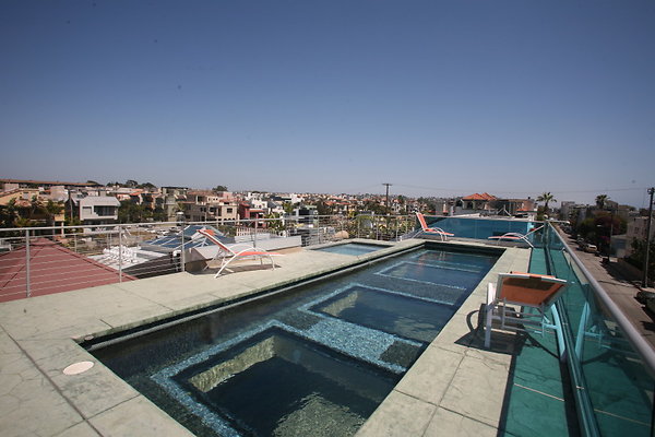 Roof Glass Bottomed Pool 0162 1