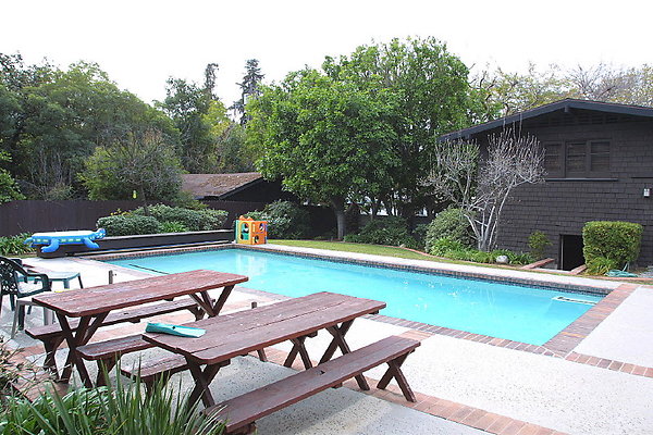 Pool 0043 28 1