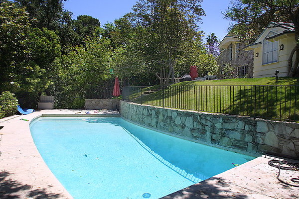 Pool 0087 41 1