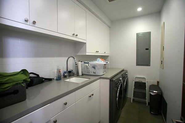 Laundry Room1