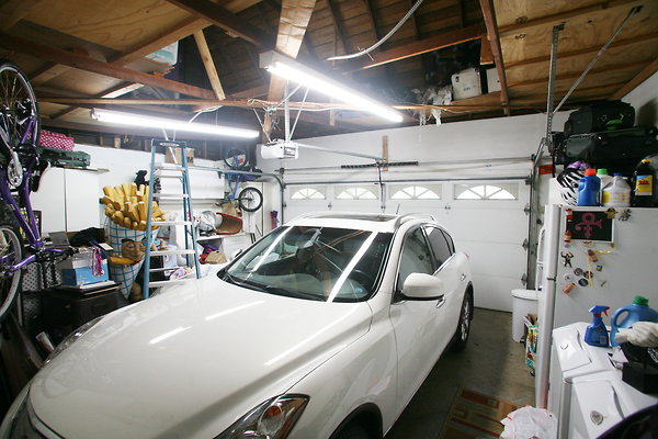 582A Garage 0056