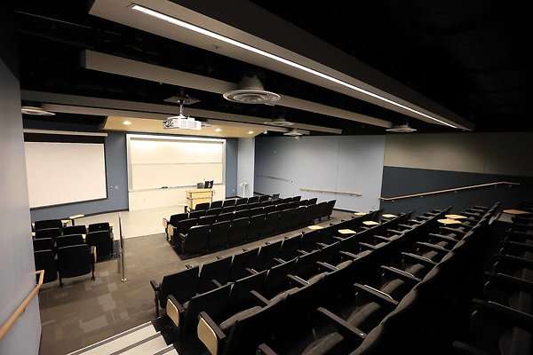 G7 Lecture Hall LH102 1294