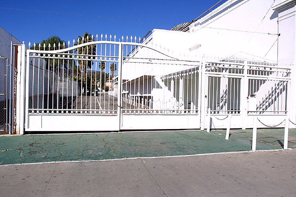 Front Driveway Gate 34 1